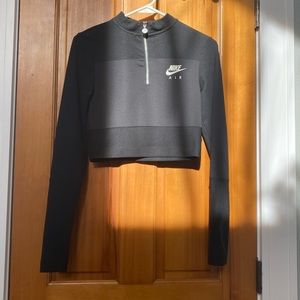 Nike Quarter Zip Cropped Long Sleeve